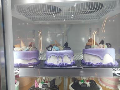 PREMIERE CAKE & BAKERY PANIKI