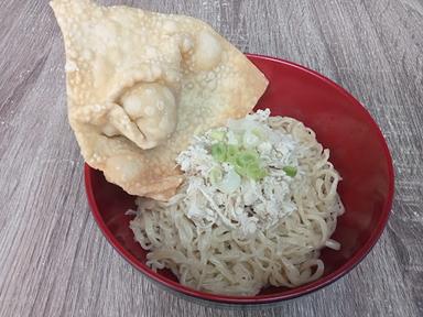 BAKMIE MADAM MEE