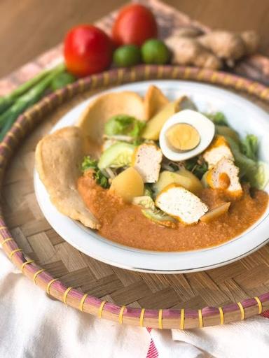 GADO-GADO CIHAPIT