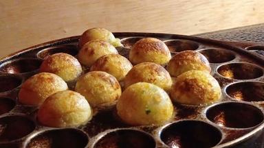 MANCHUNG TAKOYAKI