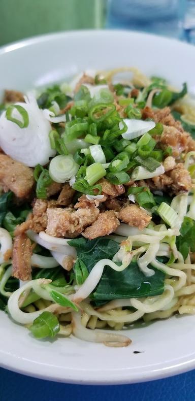 MIE AYAM BANGKA AHEN