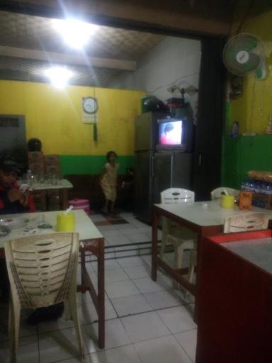 RUMAH MAKAN PADANG BERSAMA