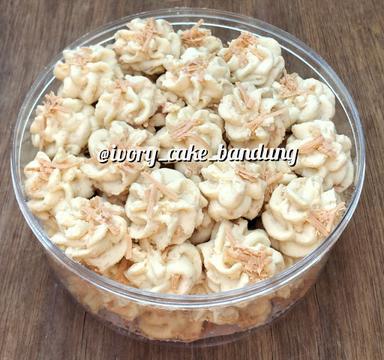 IVORY CAKE BANDUNG