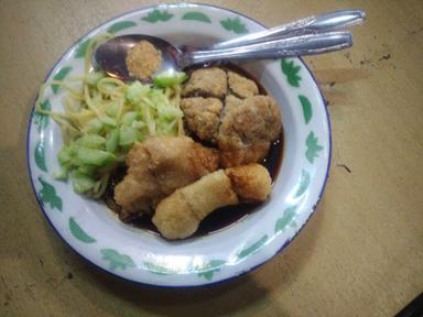 PEMPEK MANG CIK