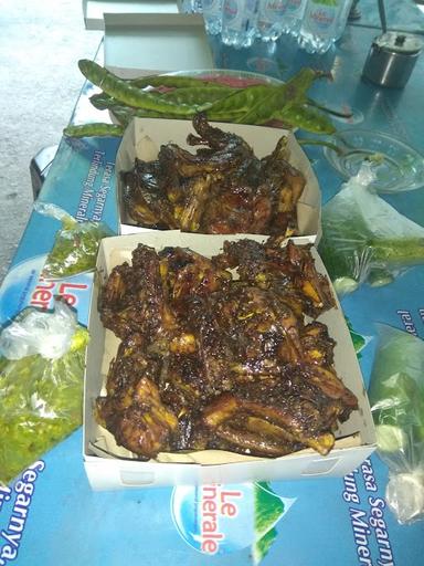 AYAM & BEBEK PENYET BAROKAH