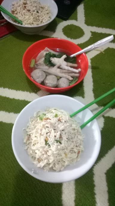 BUBUR AYAM & MIE BASO MUSTIKA SARI