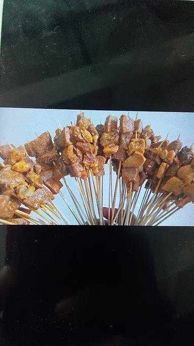 SATE PADANG DAN NASI GORENG PADANG PARIAMAN UDA TANJUNG