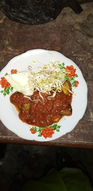 WARUNG MAKAN PECEL LELE IBU SATUN