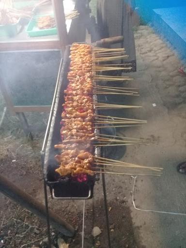 SATE AYAM MADURA