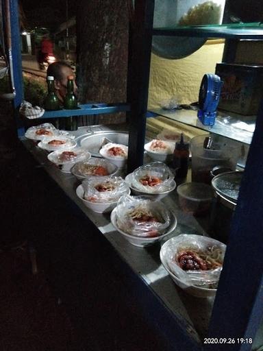 MIE AYAM TIGA RASA