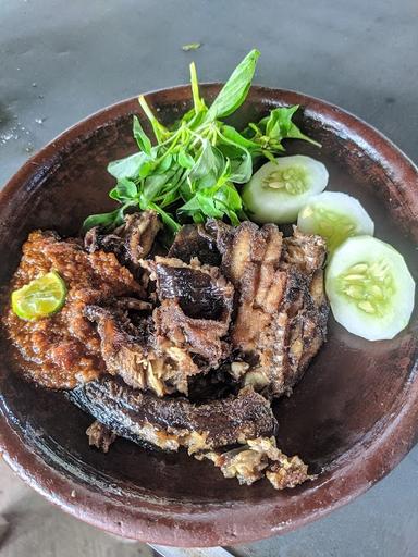 WARUNG BELUT SAMBEL