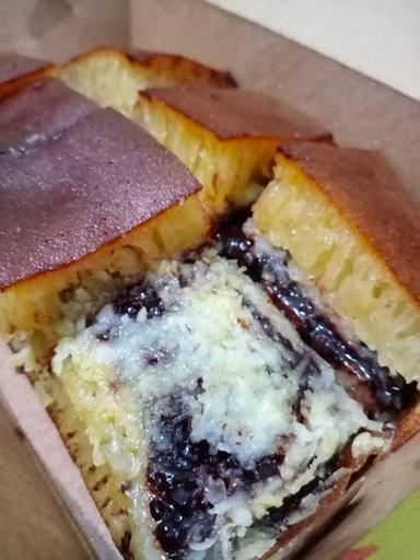 MARTABAK KING MARTEL