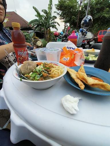 BAKSO SOLO MAS ATENG