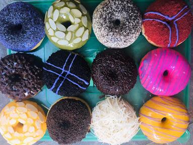 D&F DONUTS