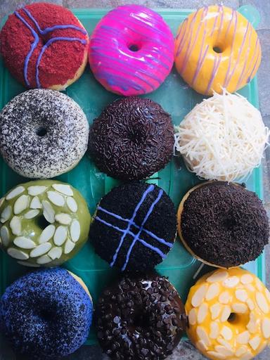 D&F DONUTS