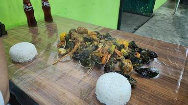 SEAFOOD BANCAKAN MAKASSAR