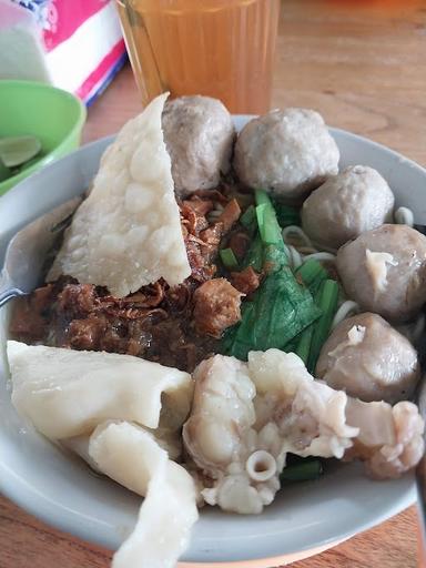 BAKSO DAN MIE AYAM AKAS BAROKAH