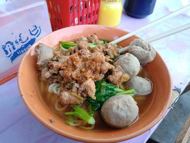 MIE AYAM DAN BAKSO BAYU