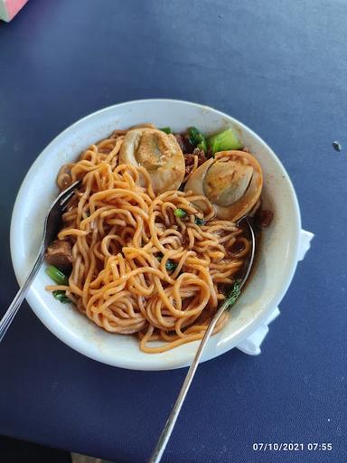 MIE AYAM PAK DE