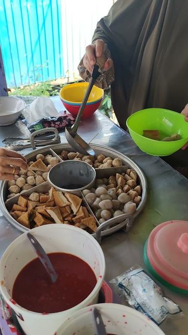 PENTOL BAKSO & GORENG PAMPANGAN