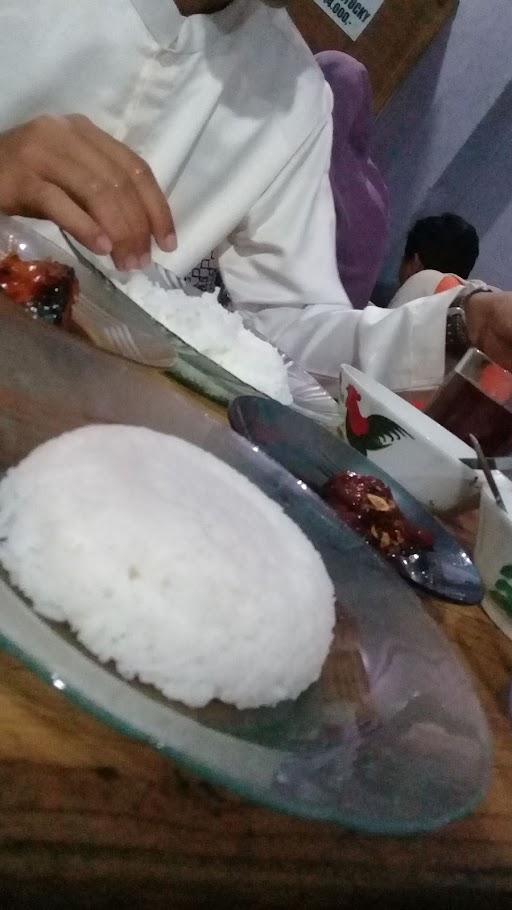 WARUNG MAKAN ANAK PONDOKAN