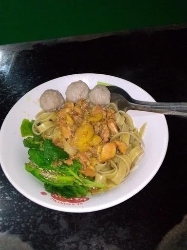 WARUNG BAKSO RIZKIKA