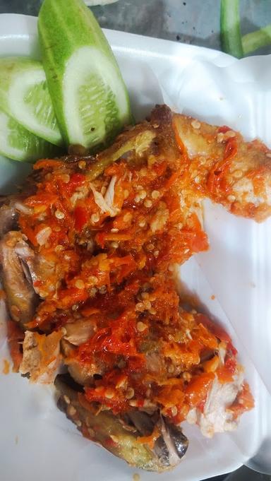 AYAM BAKAR KOWANTARA CABANG 16 KAYUMANIS