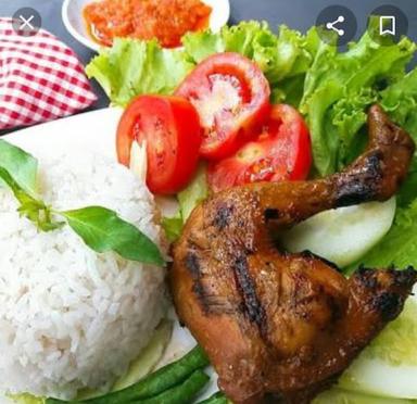 AYAM BAKAR MBA EKA