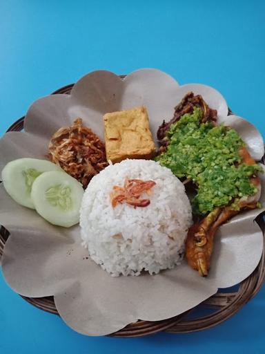 AYAM PENYET CABE IJO NINETEEN