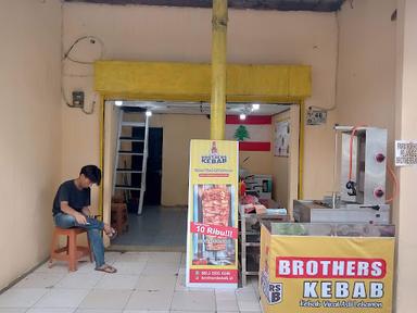 BROTHERS KEBAB