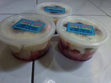 RIS SALAD BUAH DAN BUBLE DRINK