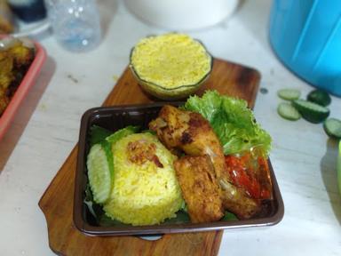 WARUNG NASI KUNING PAGI