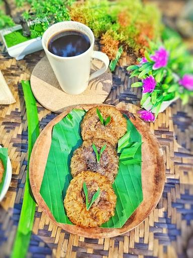 VANNY KOEKIES - CUCUR SAGERAT BITUNG MANADO