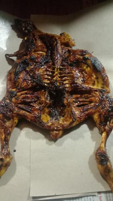 AYAM BAKAR MAS DIDI