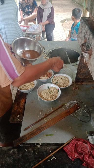 MIE AYAM KERING MANG ENOK