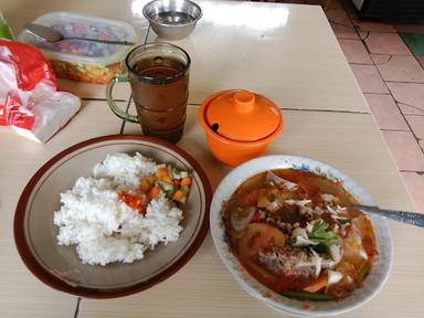 WARUNG SATE BANG WARDI PUTRA SUKARI KHAS MAUK