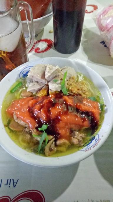 MIE AYAM & BAKSO NUGROHO