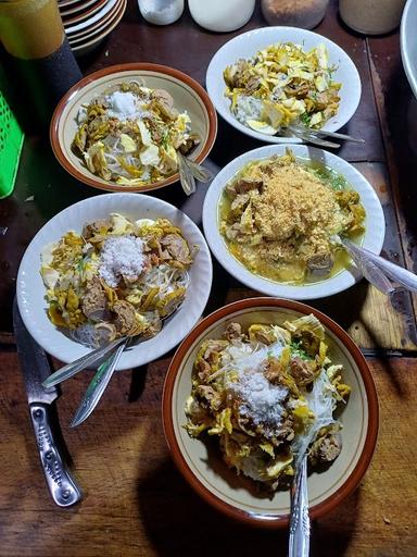 PENYET & SOTO KHAS LAMONGAN