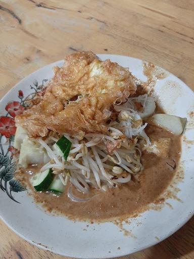 BUBUR AYAM KETOPRAK CIREBON CABANG MARINDAL