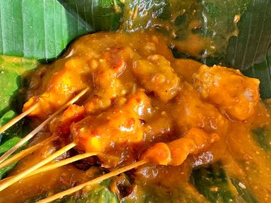 SATE PADANG AGUSTIAR AMIR