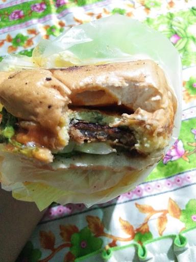 YUNIK BURGER MEDAN