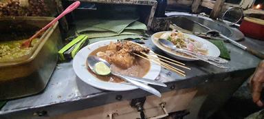 SATE WAK SALEH