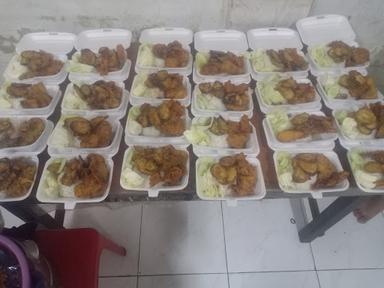 AYAM PENYET KAK AYU