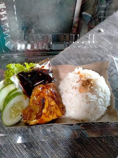 AYAM PENYET SEMBADA