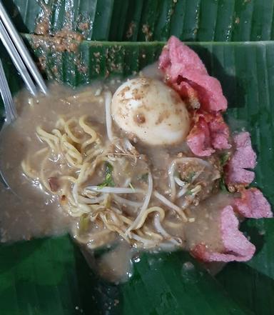 SATE DAN MIE REBUS KARYA NO 117 B