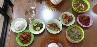 WARUNG PURWODADI SOTO & SOP MEDAN