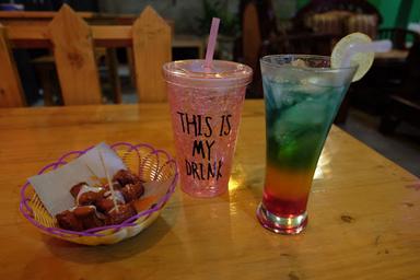 WARUNG TEMPTING