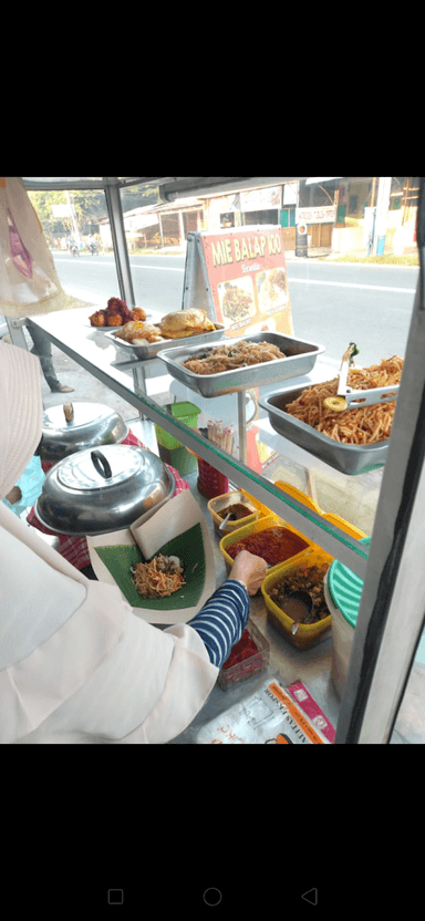 LONTONG & MIE BALAP 100