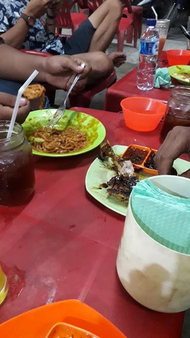 MIE ACEH TAPAK TO ONE