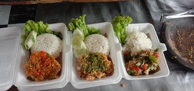 WARUNG AYAM GEPREK BANG HAN